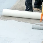 أفضل شركة عزل أسطح بالرياض – حماية كاملة للأسطح من الحرارة والرطوبة | شايني هوم (Shiny Home)